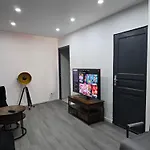 Xxl 120m2 - 10 Couchages - 3ch - Centre - 2 Sdb-2 Wc - Parking Gratuit A 1 Minute *