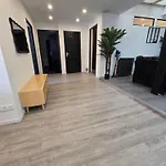 Xxl 120m2 - 10 Couchages - 3ch - Centre - 2 Sdb-2 Wc - Parking Gratuit A 1 Minute Apartamento *