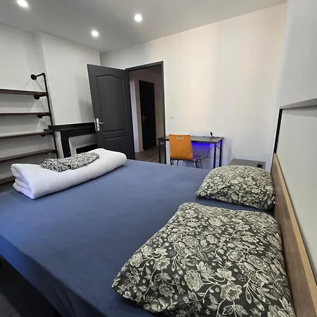 Xxl 120m2 - 10 Couchages - 3ch - Centre - 2 Sdb-2 Wc - Parking Gratuit A 1 Minute Апартаменты