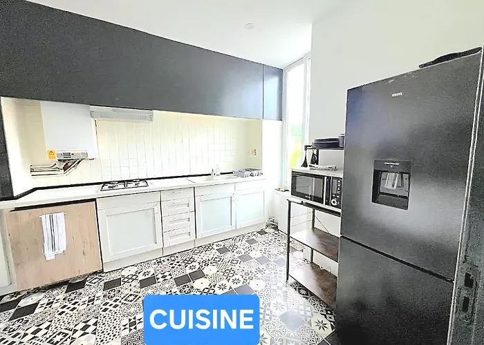 Xxl 120m2 - 10 Couchages - 3ch - Centre - 2 Sdb-2 Wc - Parking Gratuit A 1 Minute